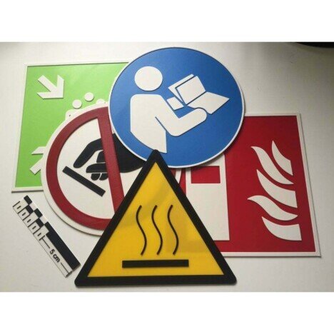 Indicator atentie pericol de electrocutare